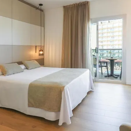 Golden Taurus Aquapark Hotel 4*