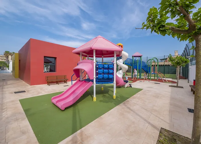 Golden Taurus Aquapark 4* Pineda de Mar