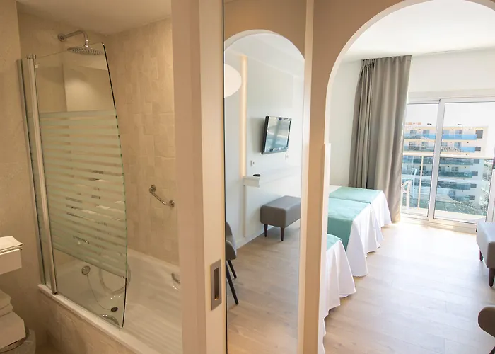 Hotel Golden Taurus Aquapark 4*
