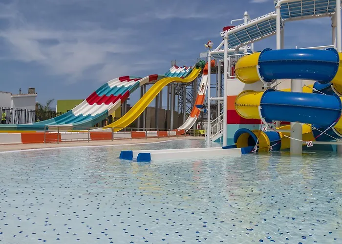 Hotel Golden Taurus Aquapark 4*