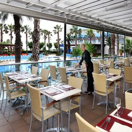 Golden Taurus Aquapark 酒店 皮内达德马尔
